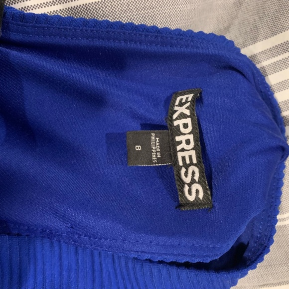 Dress - Picture 3 of 3